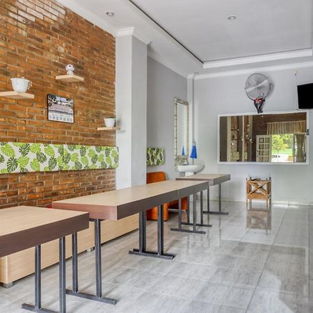 Hotel Reddoorz Near Sindu Kusuma Edupark 2 Cebongan Exteriér fotografie