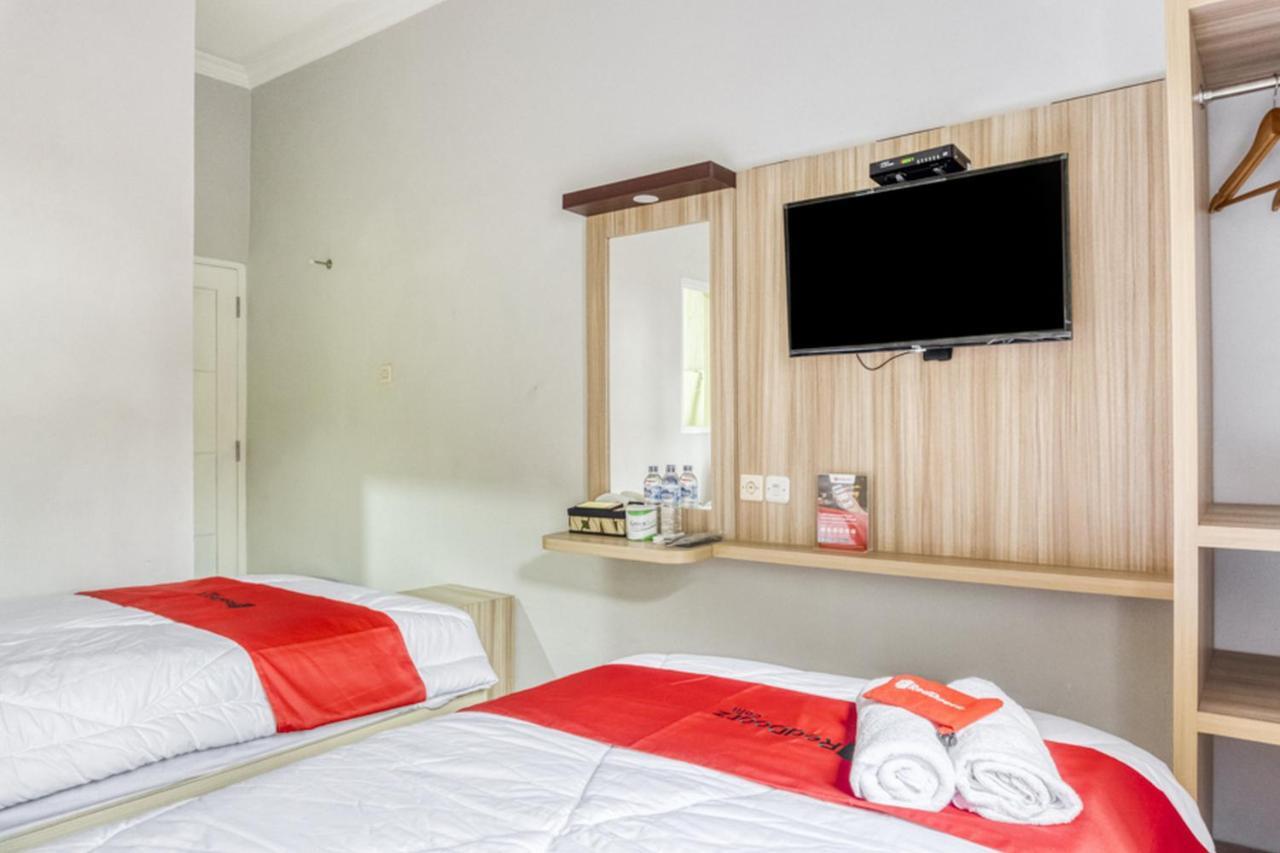 Hotel Reddoorz Near Sindu Kusuma Edupark 2 Cebongan Exteriér fotografie